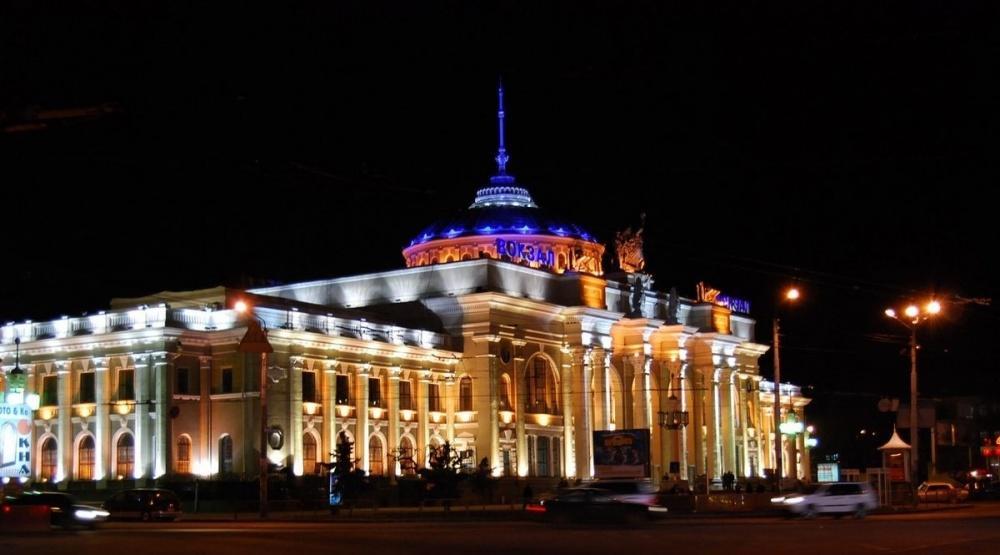 Apartment Nr Railway Station Odesa Exterior photo